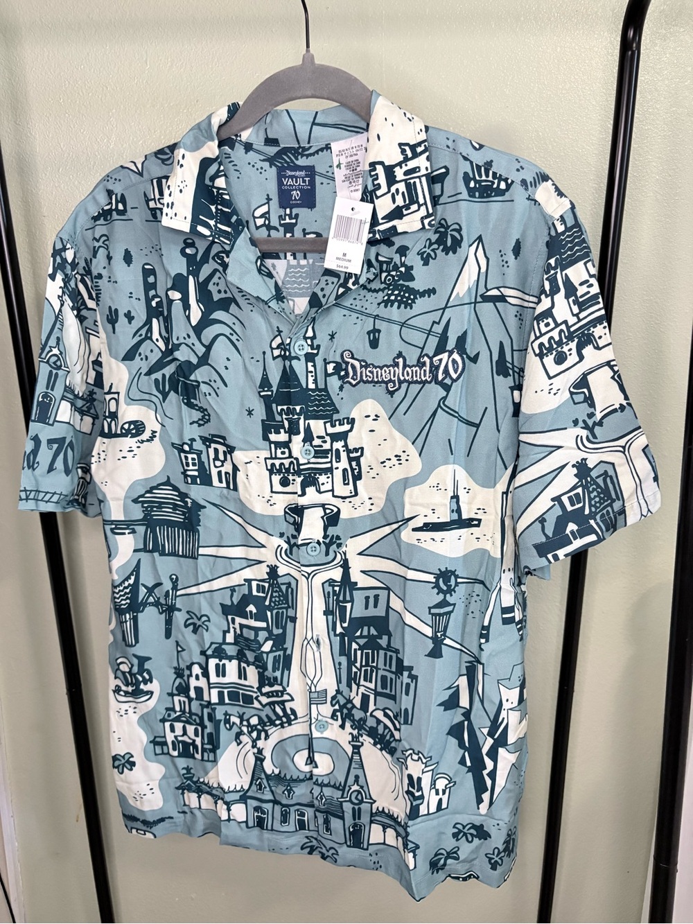 NWT Disneyland 70th Vault Collection 1955 Park Map Camp Button Up Shirt Size M